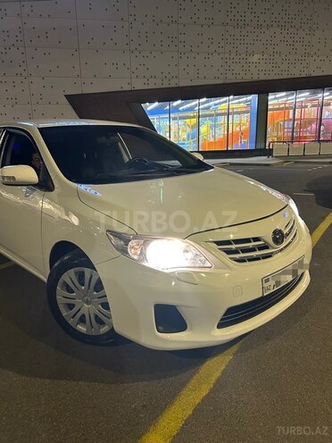 Toyota Corolla 2013, 227,000 km - 1.6 l - Bakı