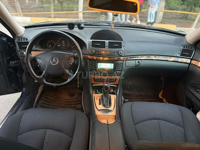 Mercedes E 270 2002, 405,000 km - 2.7 l - Sumqayıt