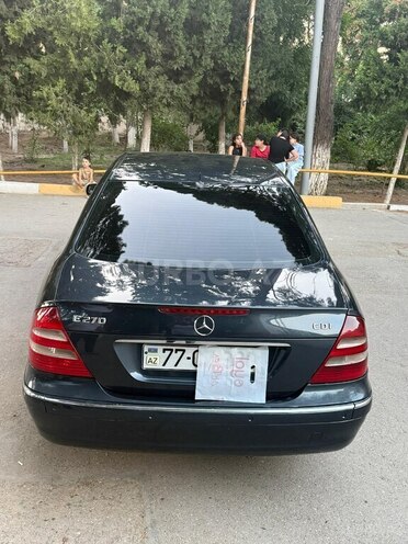 Mercedes E 270 2002, 405,000 km - 2.7 l - Sumqayıt