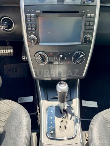 Mercedes B 180 2011, 103,356 km - 1.7 l - Bakı