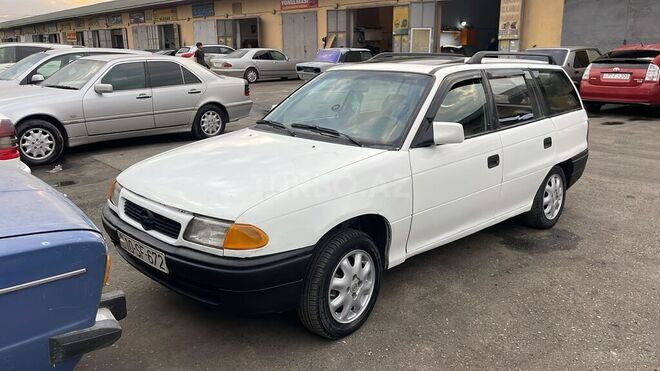 Opel Astra 1994, 365,874 km - 1.6 l - Bakı