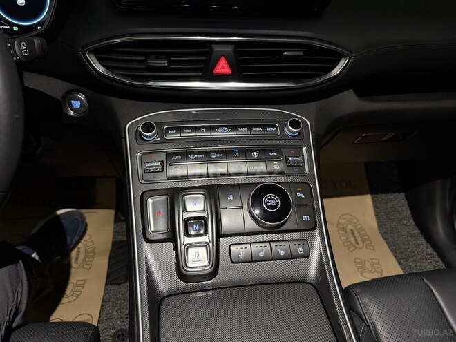 Hyundai Santa Fe 2023, 82,000 km - 1.6 l - Bakı
