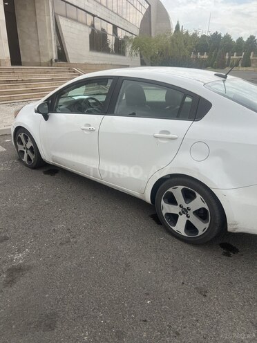 Kia Rio 2011, 220,000 km - 1.6 l - Bakı