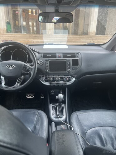 Kia Rio 2011, 220,000 km - 1.6 l - Bakı