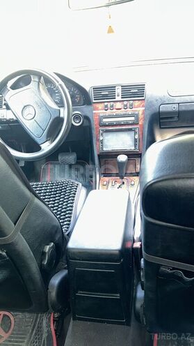 Mercedes C 200 2000, 272,000 km - 2.0 л - Kürdəmir