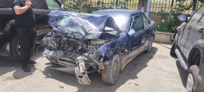 Mercedes C 230 1997, 430,000 km - 2.3 л - Xudat