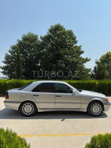 Mercedes C 180 1999, 320,000 km - 1.8 l - Tovuz