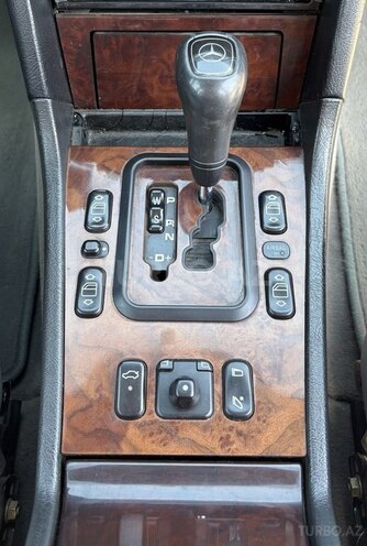 Mercedes C 240 2000, 184,000 km - 2.6 л - Xaçmaz