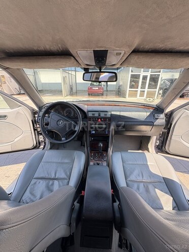 Mercedes C 240 2000, 184,000 km - 2.6 л - Xaçmaz