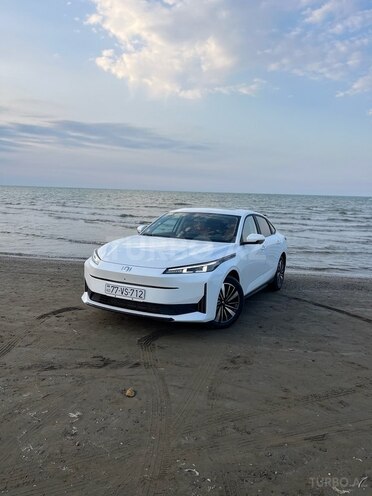 Changan Qiyuan A05 2025, 6,000 km - 1.5 л - Sumqayıt