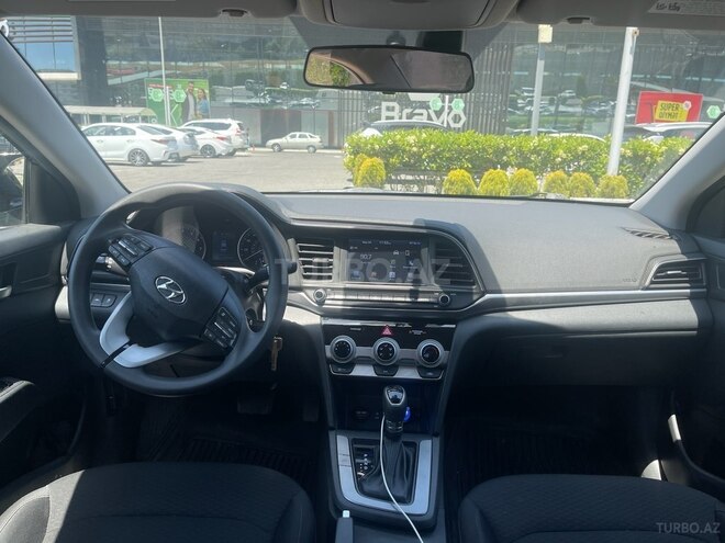 Hyundai Elantra 2019, 190,000 km - 2.0 l - Bakı