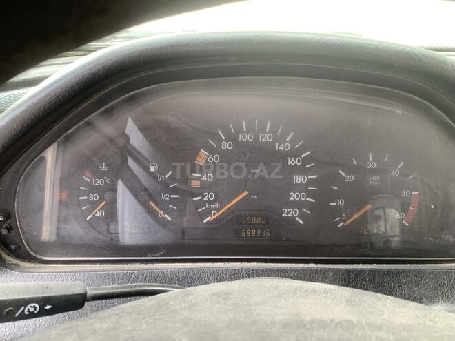 Mercedes C 250 1997, 265,000 km - 2.5 л - Bakı