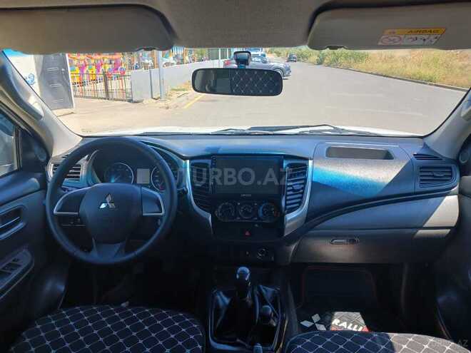 Mitsubishi L200 2018, 172,883 km - 2.4 л - Bakı