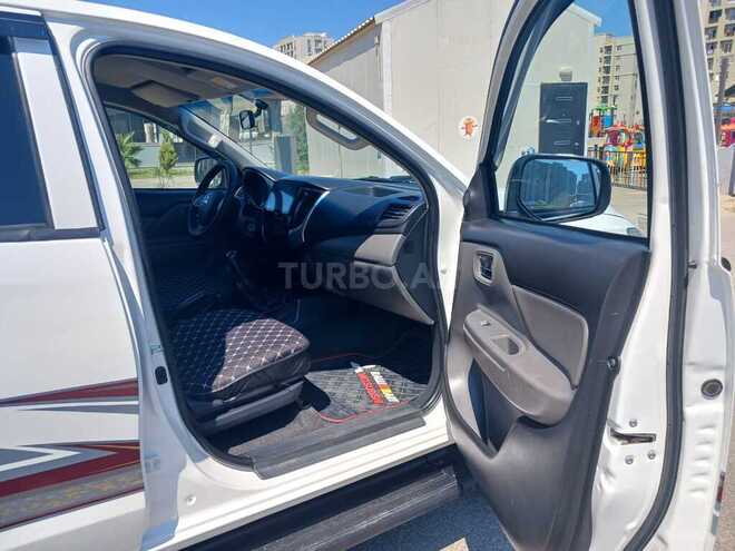 Mitsubishi L200 2018, 172,883 km - 2.4 л - Bakı