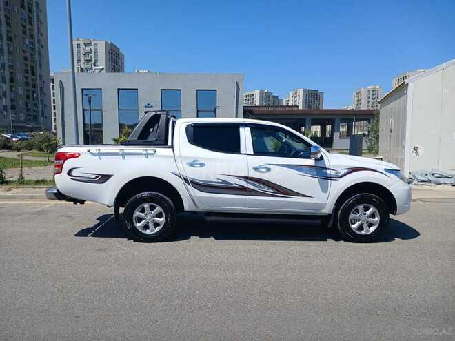 Mitsubishi L200 2018, 172,883 km - 2.4 л - Bakı