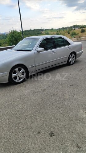 Mercedes E 240 1999, 329,000 km - 2.4 л - Bakı