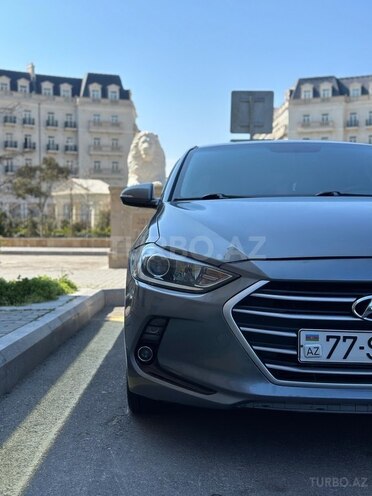 Hyundai Avante 2016, 220,000 km - 1.6 l - Bakı