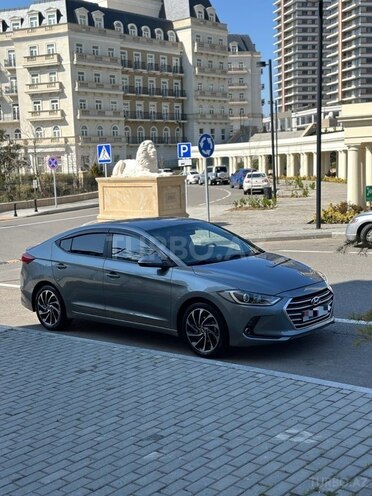 Hyundai Avante 2016, 220,000 km - 1.6 l - Bakı