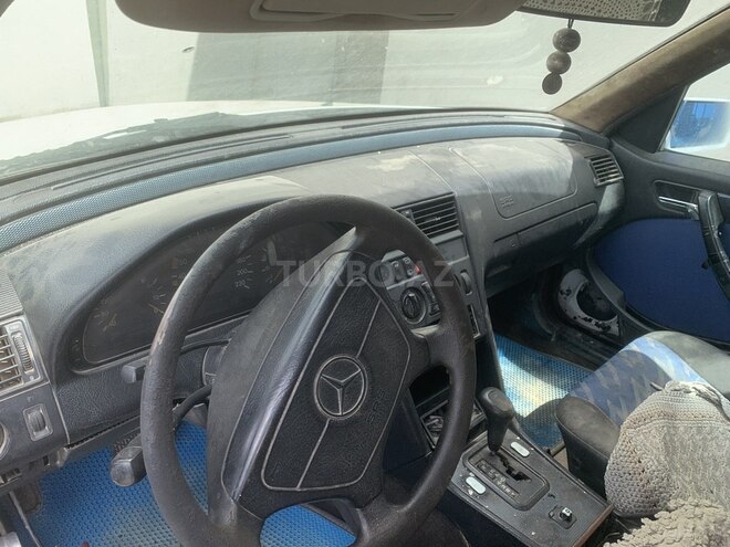 Mercedes C 250 1997, 265,000 km - 2.5 л - Bakı