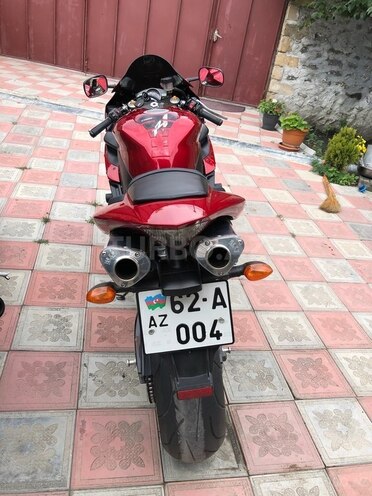 Yamaha YZF-R1 2005, 9,200 km - 1.0 l - Zaqatala