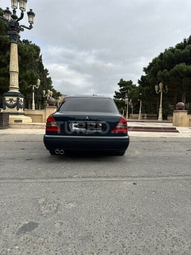 Mercedes C 200 1997, 272,000 km - 2.0 l - Bakı