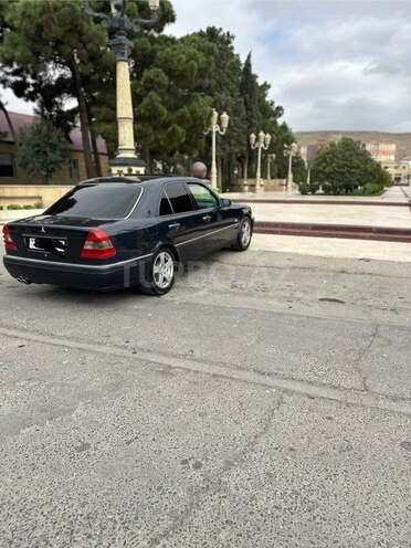 Mercedes C 200 1997, 272,000 km - 2.0 l - Bakı
