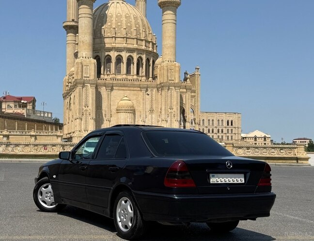 Mercedes C 180 1997, 300,000 km - 1.8 л - Lənkəran