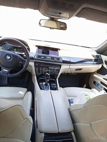 BMW 750 2012, 137,000 km - 4.4 l - Bakı
