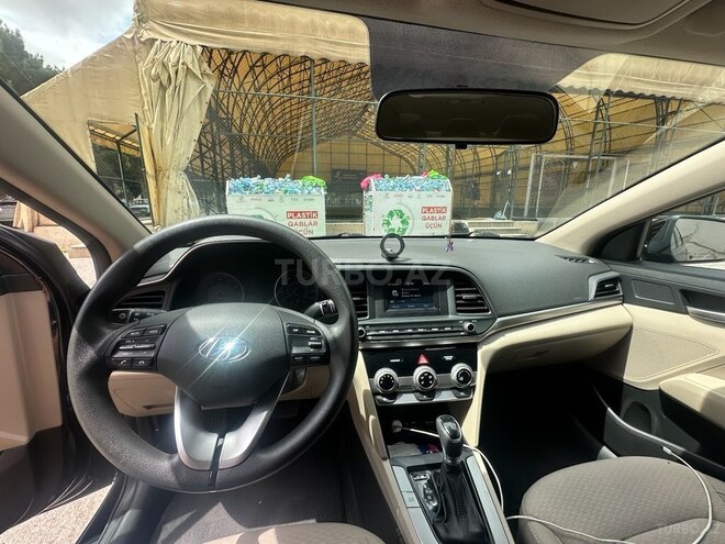 Hyundai Elantra 2019, 74,000 km - 2.0 l - Bakı