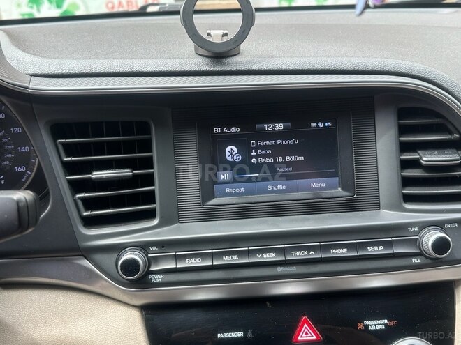 Hyundai Elantra 2019, 74,000 km - 2.0 l - Bakı