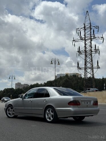 Mercedes E 320 2001, 434,715 km - 3.2 l - Bakı