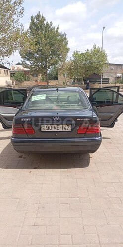 Mercedes E 240 1998, 262,191 km - 2.4 l - Cəlilabad
