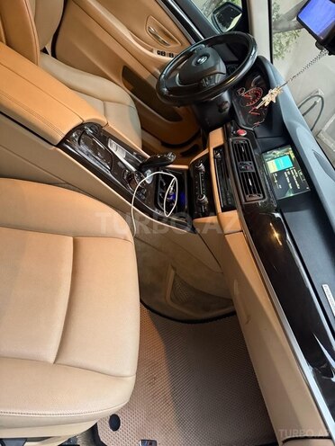 BMW 528 2013, 215,000 km - 2.0 l - Sumqayıt