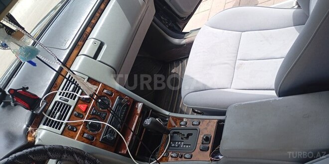 Mercedes E 240 1998, 262,191 km - 2.4 l - Cəlilabad
