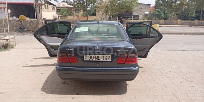 Mercedes E 240 1998, 262,191 km - 2.4 l - Cəlilabad