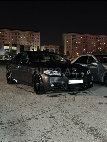 BMW 528 2013, 215,000 km - 2.0 l - Sumqayıt