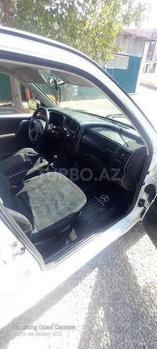 Volkswagen Golf 1997, 165,000 km - 1.8 l - Gəncə