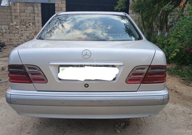 Mercedes E 220 2000, 691,000 km - 2.2 l - Bakı