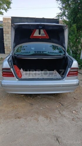 Mercedes E 220 2000, 691,000 km - 2.2 l - Bakı