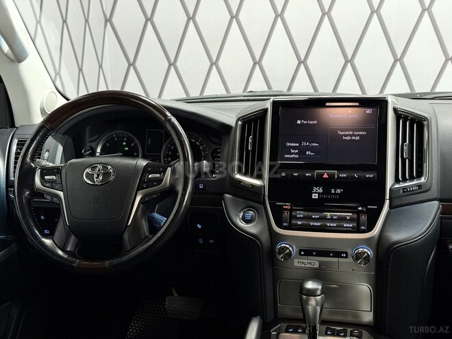 Toyota Land Cruiser 2019, 45,000 km - 4.6 l - Bakı