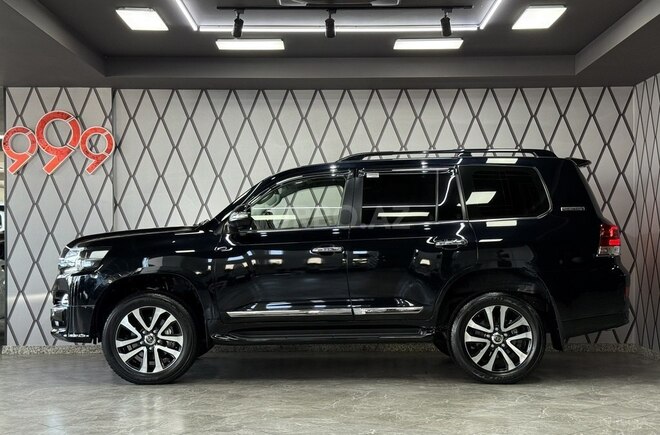 Toyota Land Cruiser 2019, 45,000 km - 4.6 l - Bakı