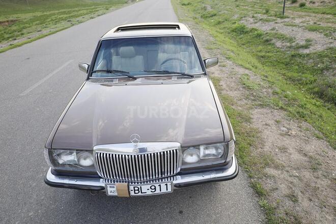 Mercedes  1984, 390,000 km - 2.0 l - Bakı