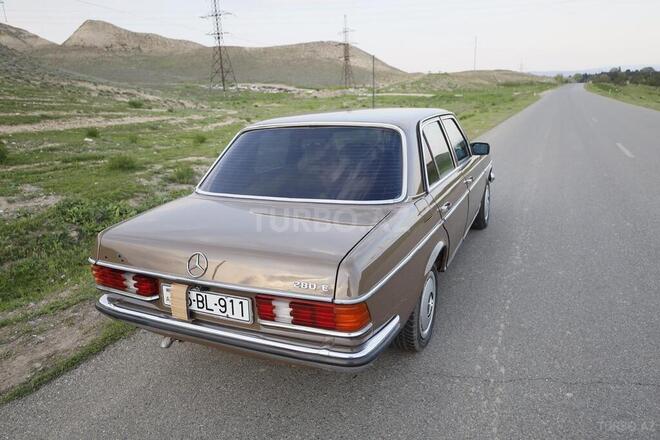 Mercedes  1984, 390,000 km - 2.0 l - Bakı