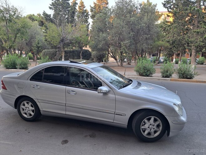 Mercedes C 180 2003, 334,000 km - 1.8 l - Sumqayıt