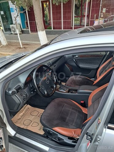 Mercedes C 180 2003, 334,000 km - 1.8 l - Sumqayıt