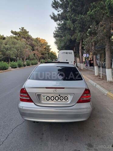 Mercedes C 180 2003, 334,000 km - 1.8 l - Sumqayıt