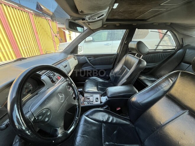 Mercedes E 280 2000, 380,000 km - 2.8 l - Bakı