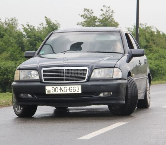 Mercedes C 200 2000, 375,000 km - 2.0 л - Bakı