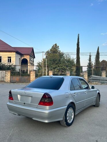 Mercedes C 230 1999, 372,222 km - 2.3 l - Quba