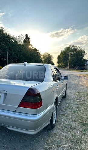Mercedes C 230 1999, 372,222 km - 2.3 l - Quba